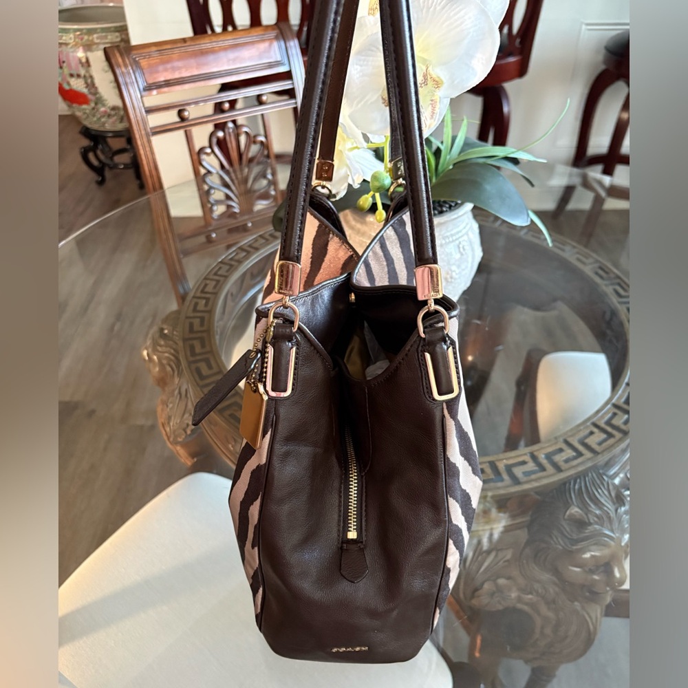 🤎🤎COACH MADISON PHOEBE BROWN & TAN ZEBRA SHOULDER BAG!🤎🤎 - Picture 3 of 8